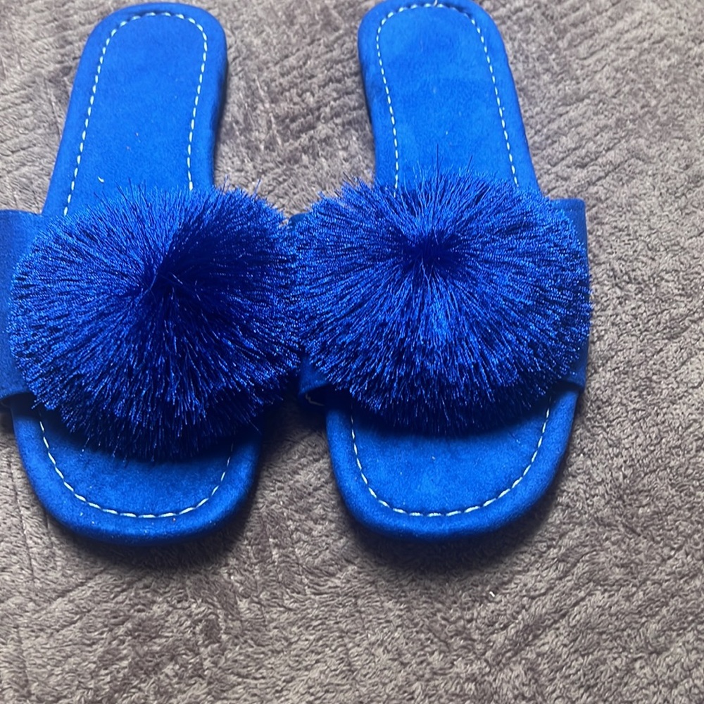 Blue Sandals - Picture 3 of 6